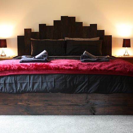 La Boheme Secluded Luxury Spa Villa Daylesford Room photo